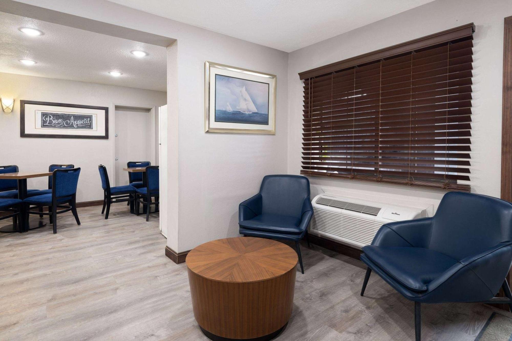 Days Inn & Suites By Wyndham Kokomo Luaran gambar